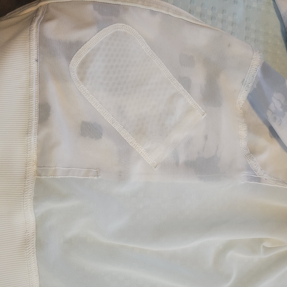 Lululemon Mesh jacket - Picture 2 of 5